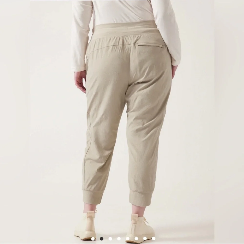 Athleta Trekkie North Jogger - Picture 3 of 16